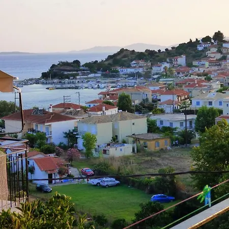 Astonishing View, A Step From The Beach * Foinikounda